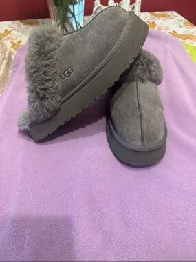 UGG Women's Grey Suede Shearling Clog Slippers